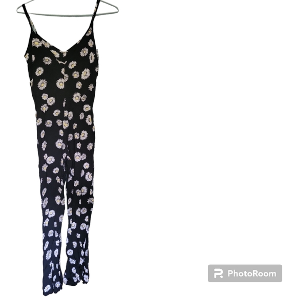 Volcom Daisy Covered Strappy Jumpsuit  - S - Picture 12 of 13